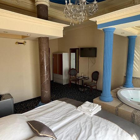 Michałowice Hotel Venecia Palace מראה חיצוני תמונה