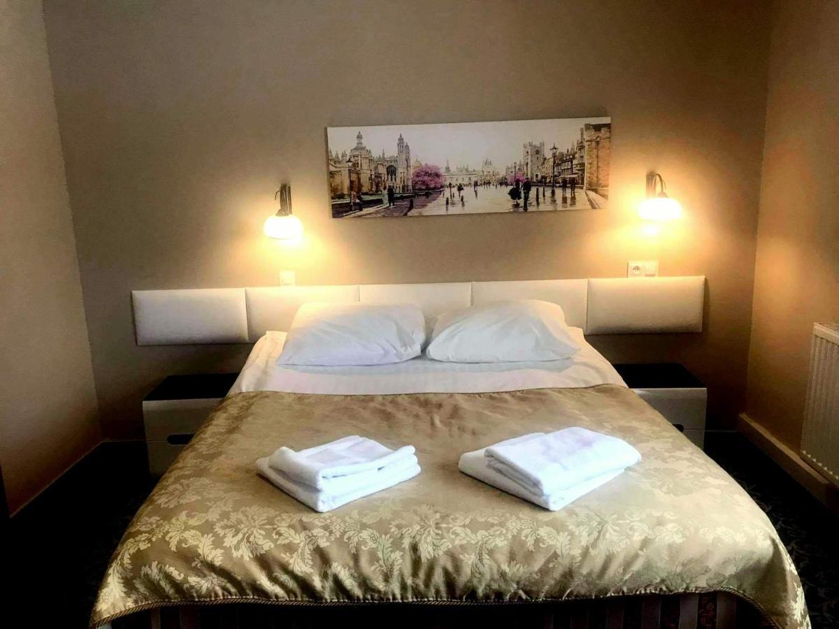 Michałowice Hotel Venecia Palace מראה חיצוני תמונה