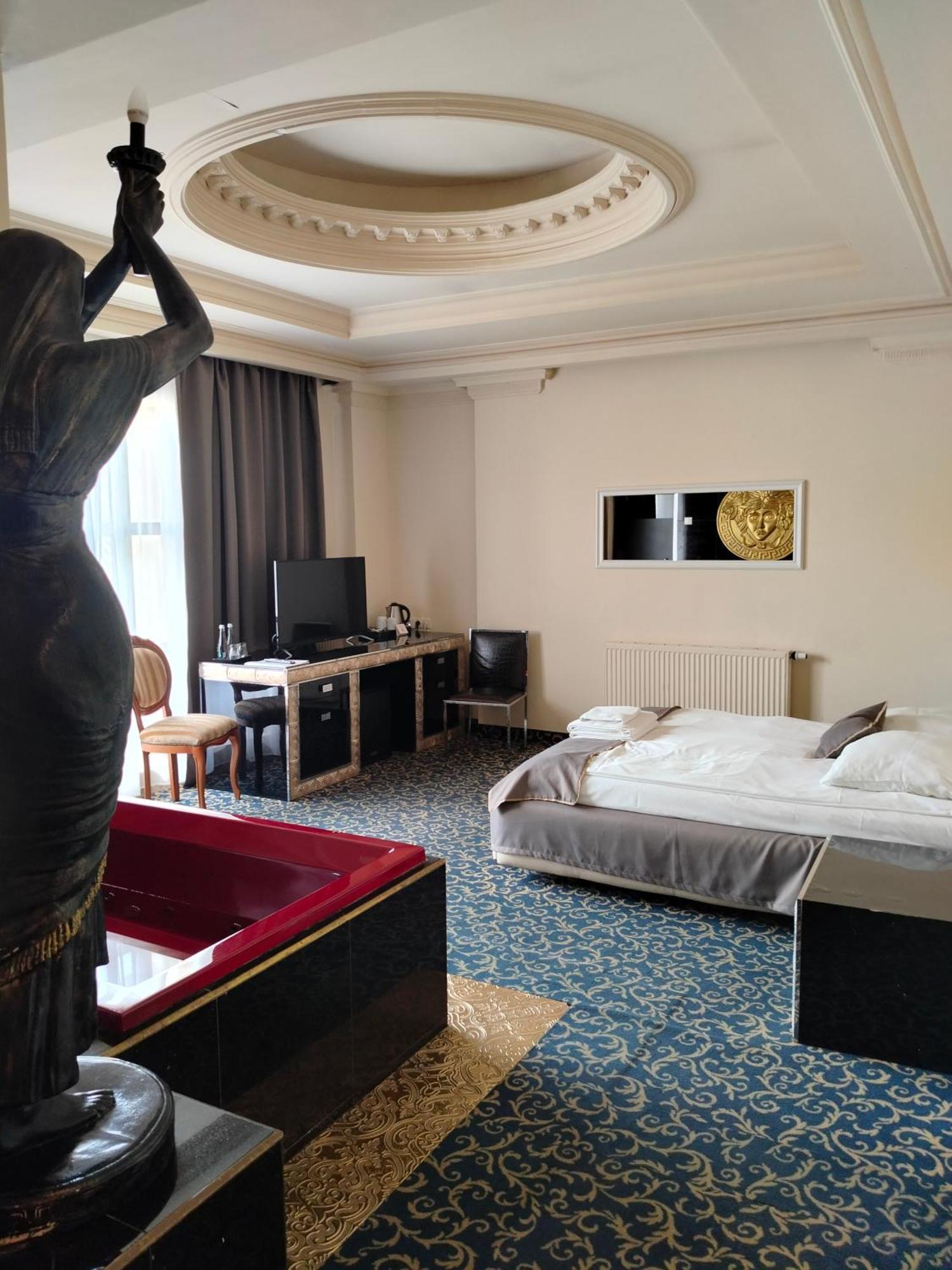 Michałowice Hotel Venecia Palace מראה חיצוני תמונה