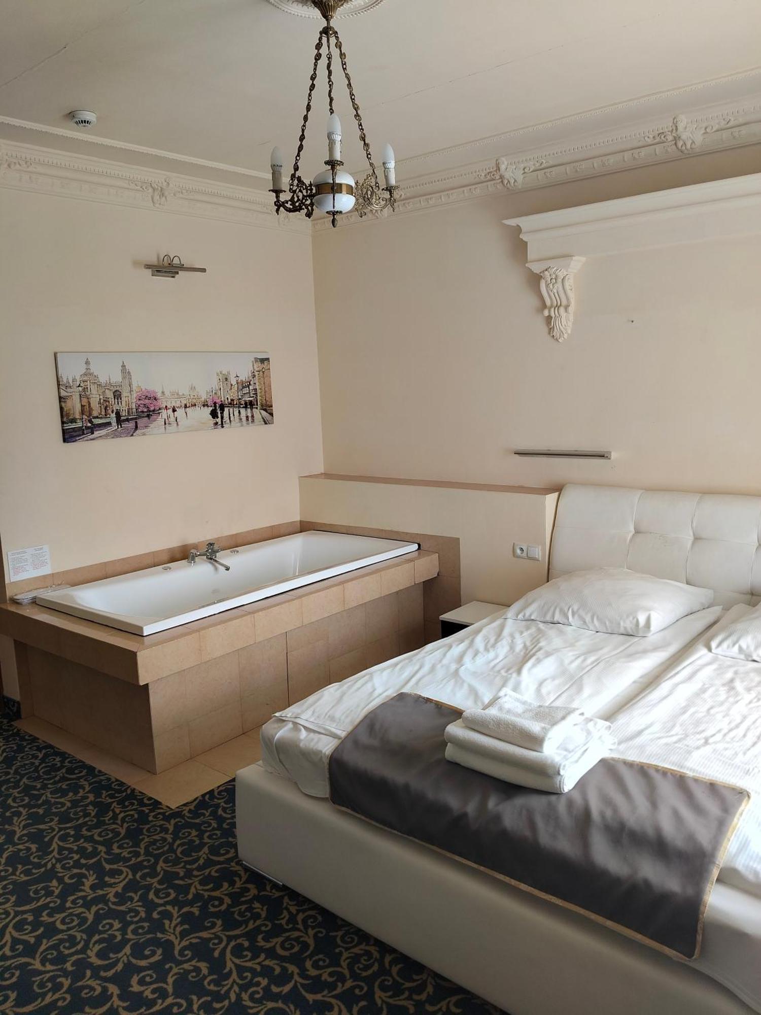 Michałowice Hotel Venecia Palace מראה חיצוני תמונה