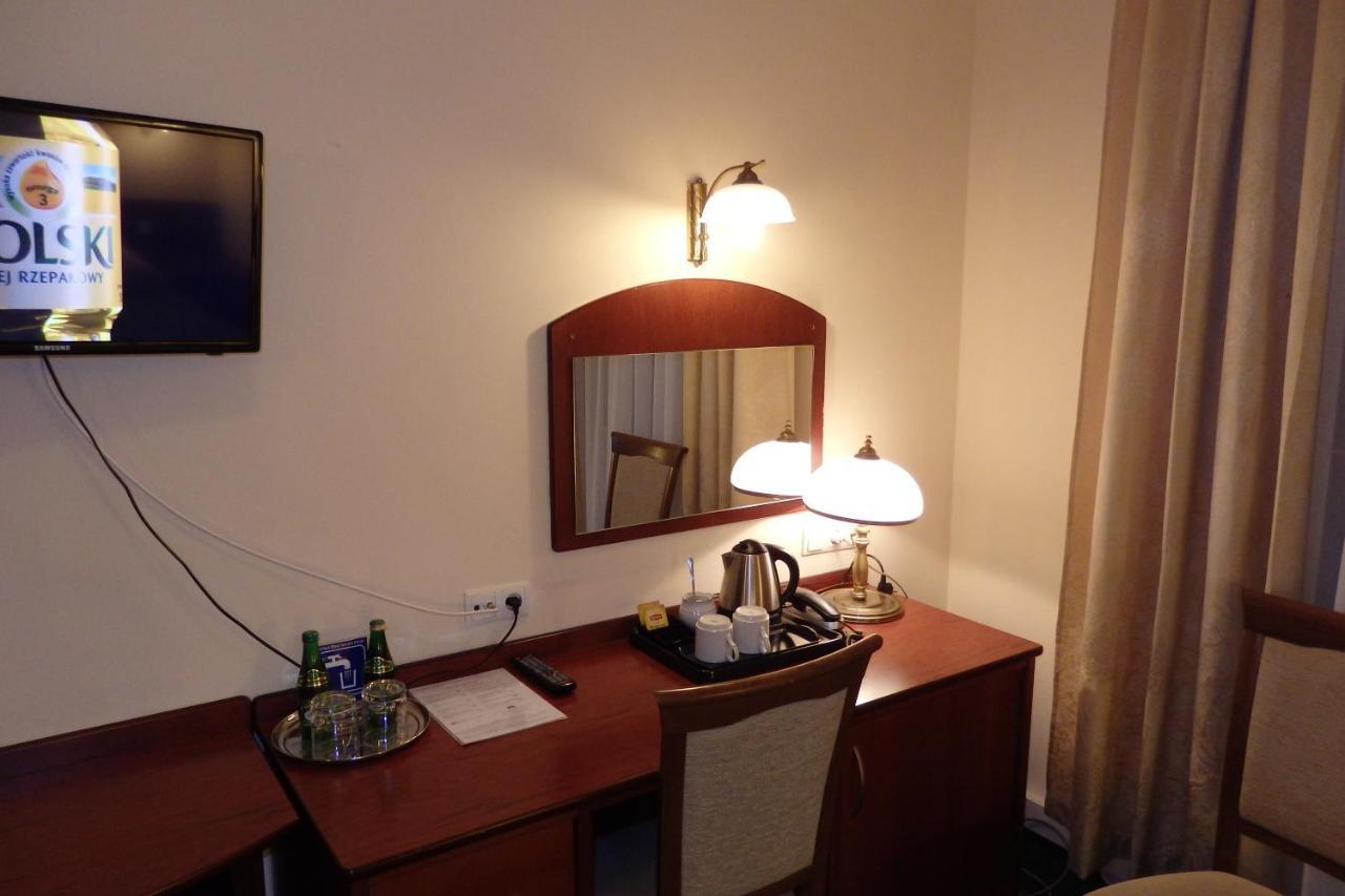 Michałowice Hotel Venecia Palace מראה חיצוני תמונה